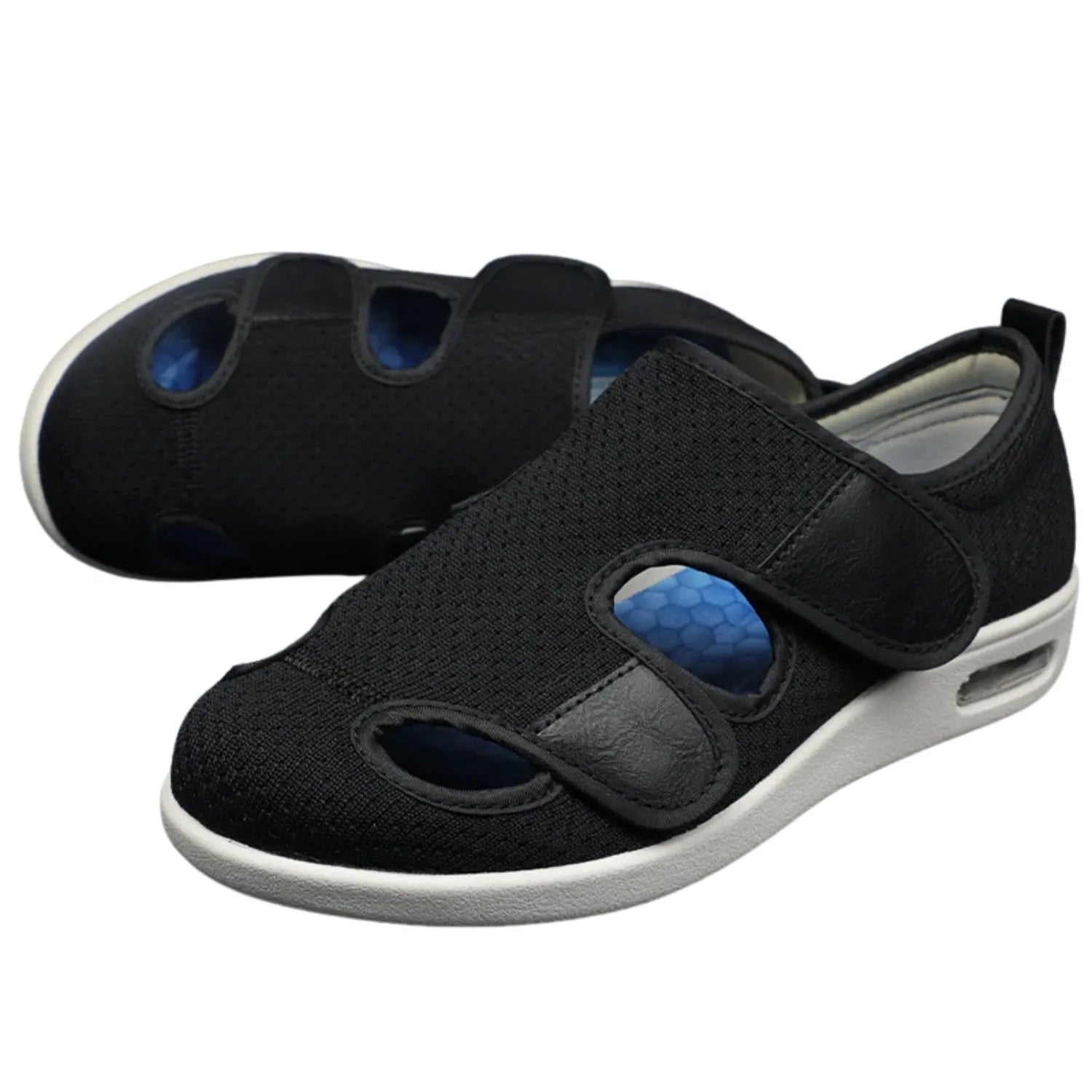 Sandália ortopédica  para pés largos e inchados, com design de malha respirável e fecho ajustável de velcro, na cor preta.