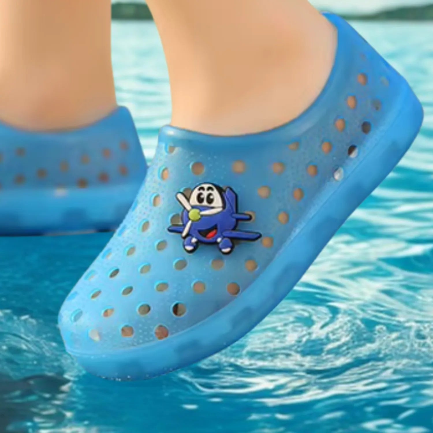 sandália fechada infantil azul claro unissex prova d'água