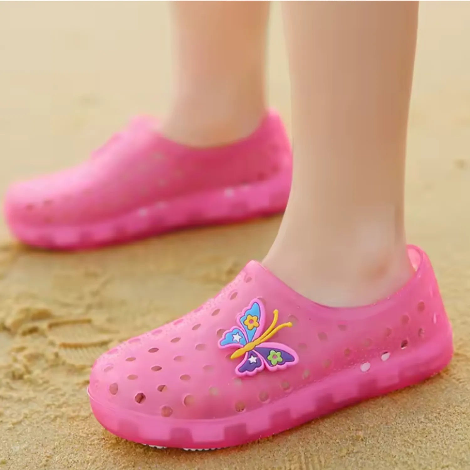 sandália fechada infantil rosa praia e confort