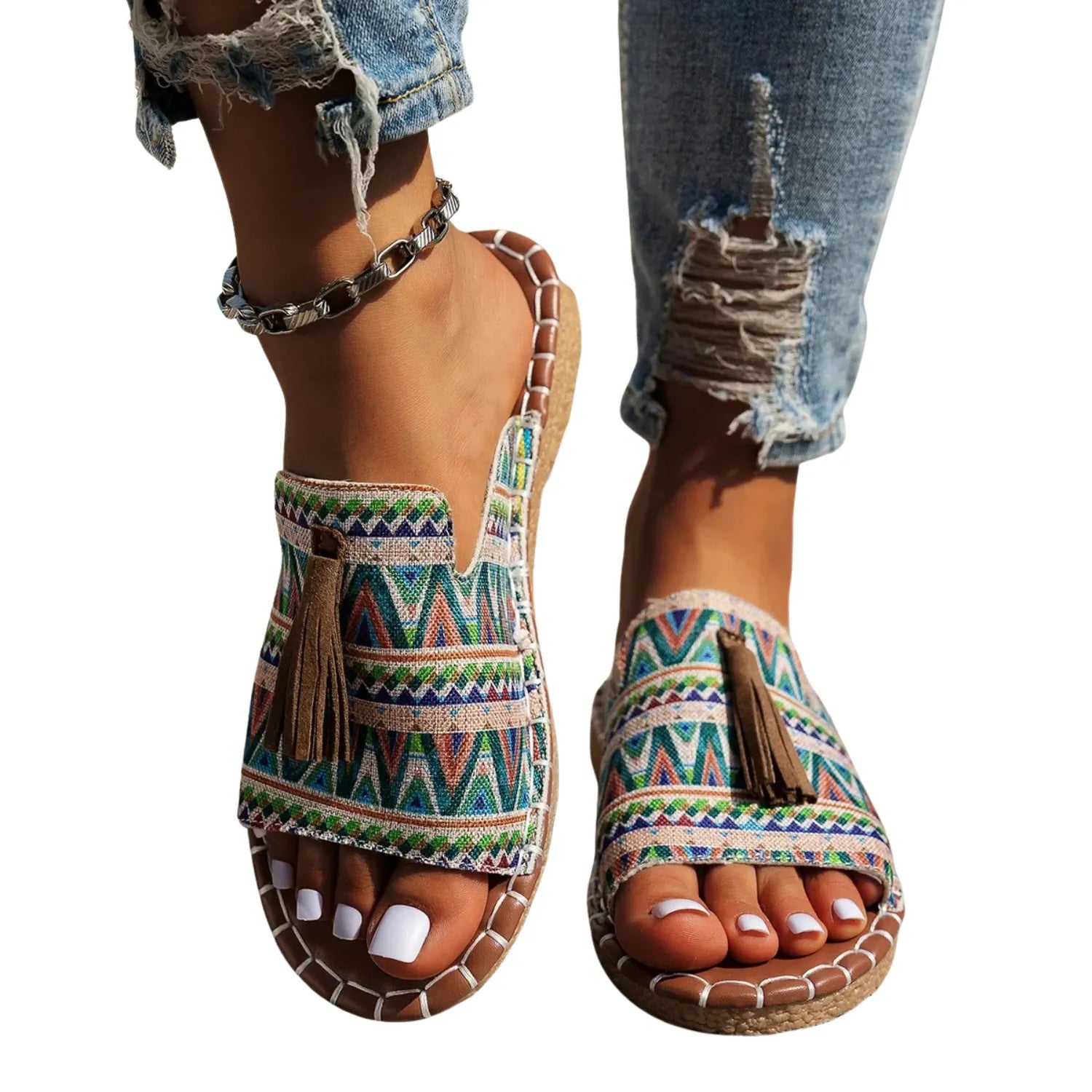 modelo calcando sandalia verde claro franja