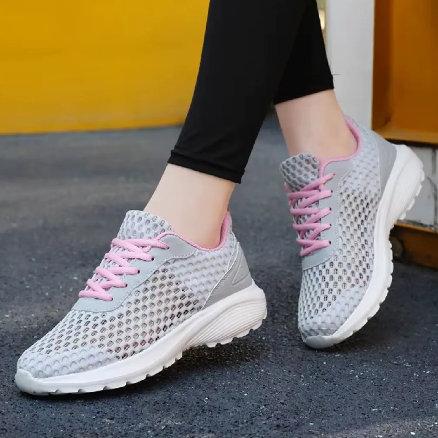 tênis feminino cinza e rosa malha frescor frescor presença