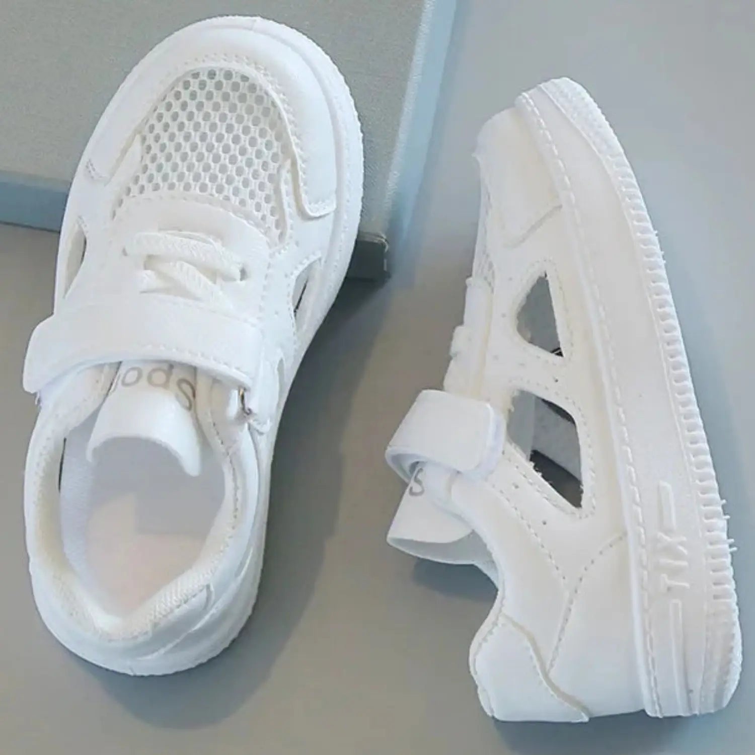 tenis infantil com abertura na lateral