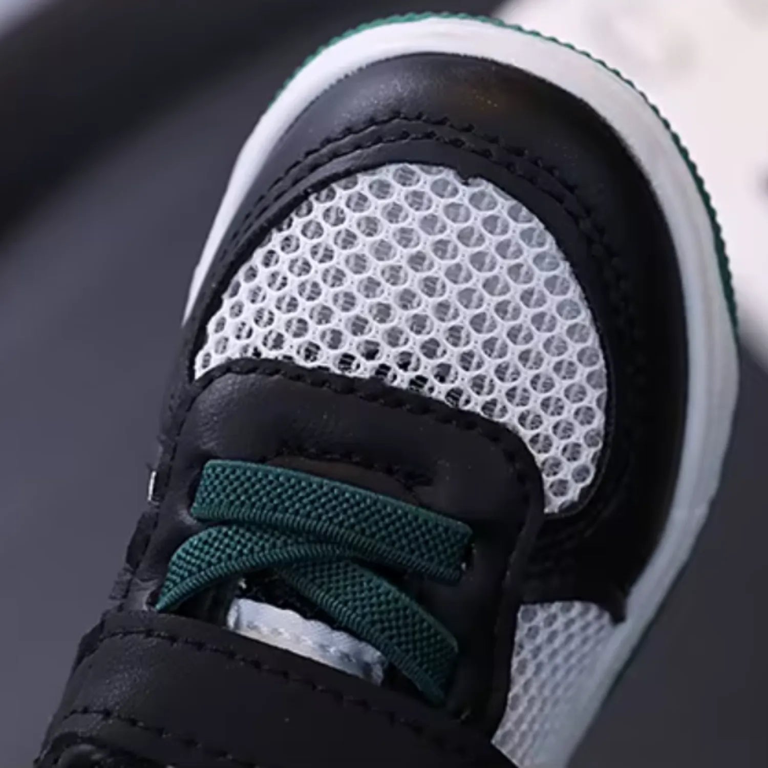 tenis infantil verde tecido respiravel