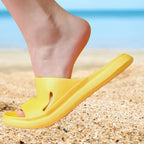 Chinelo amarelo confort leveza macies moda verão