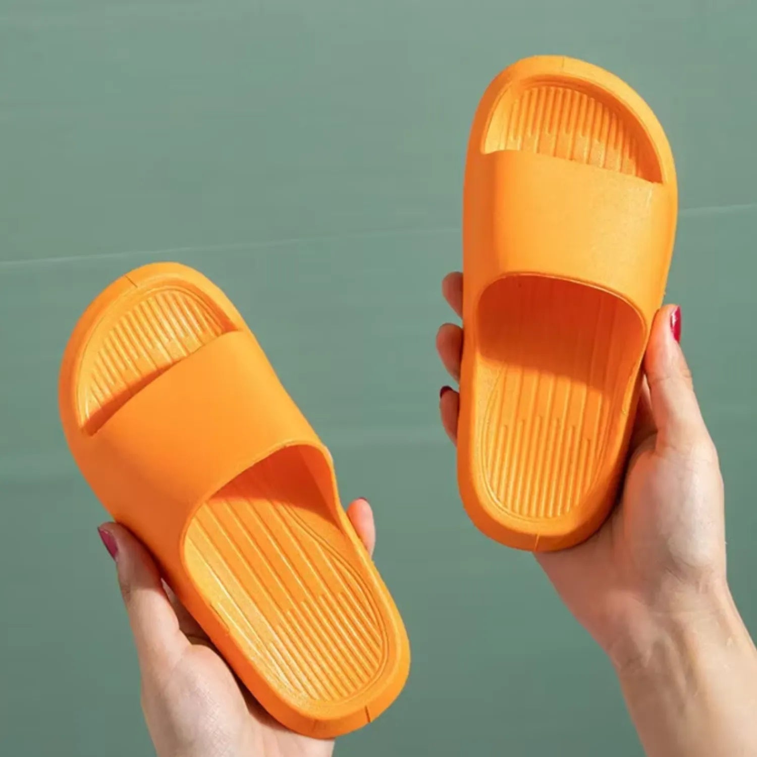 Chinelo infantil laranja meninos e meninas confort