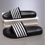 chinelo preto macio e massageador verão presença