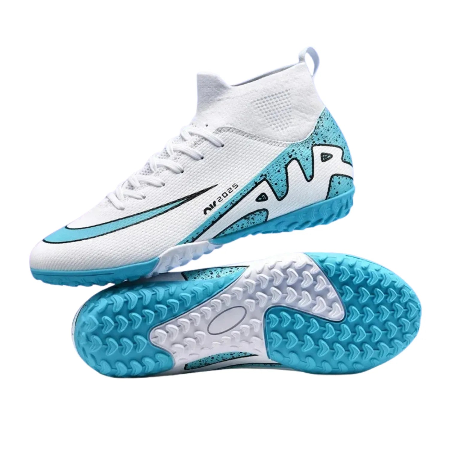 Par de chuteiras de futebol society unissex. A imagem exibe o design moderno para atletas.