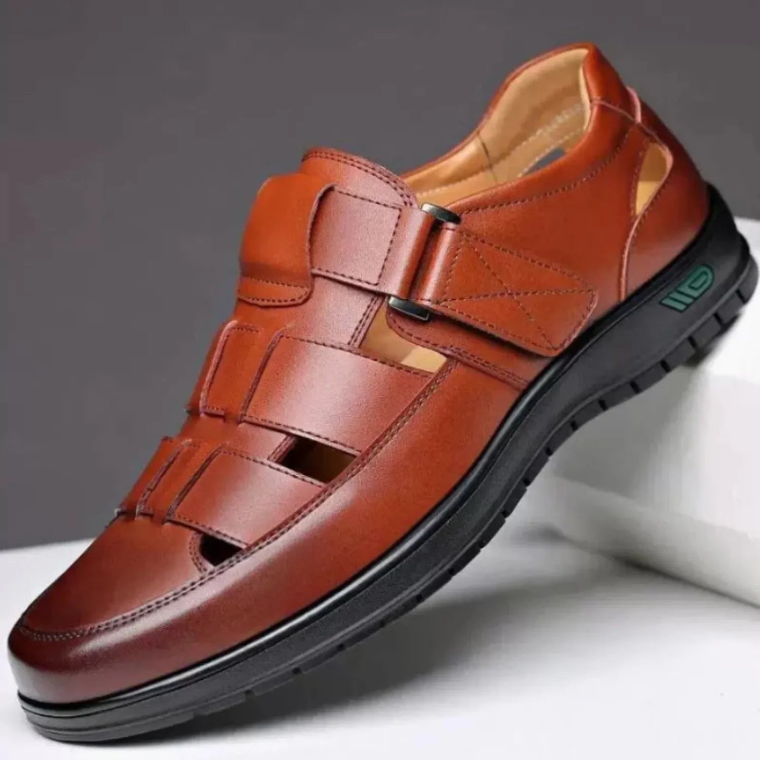 sandalia masculina marrom claro fivela