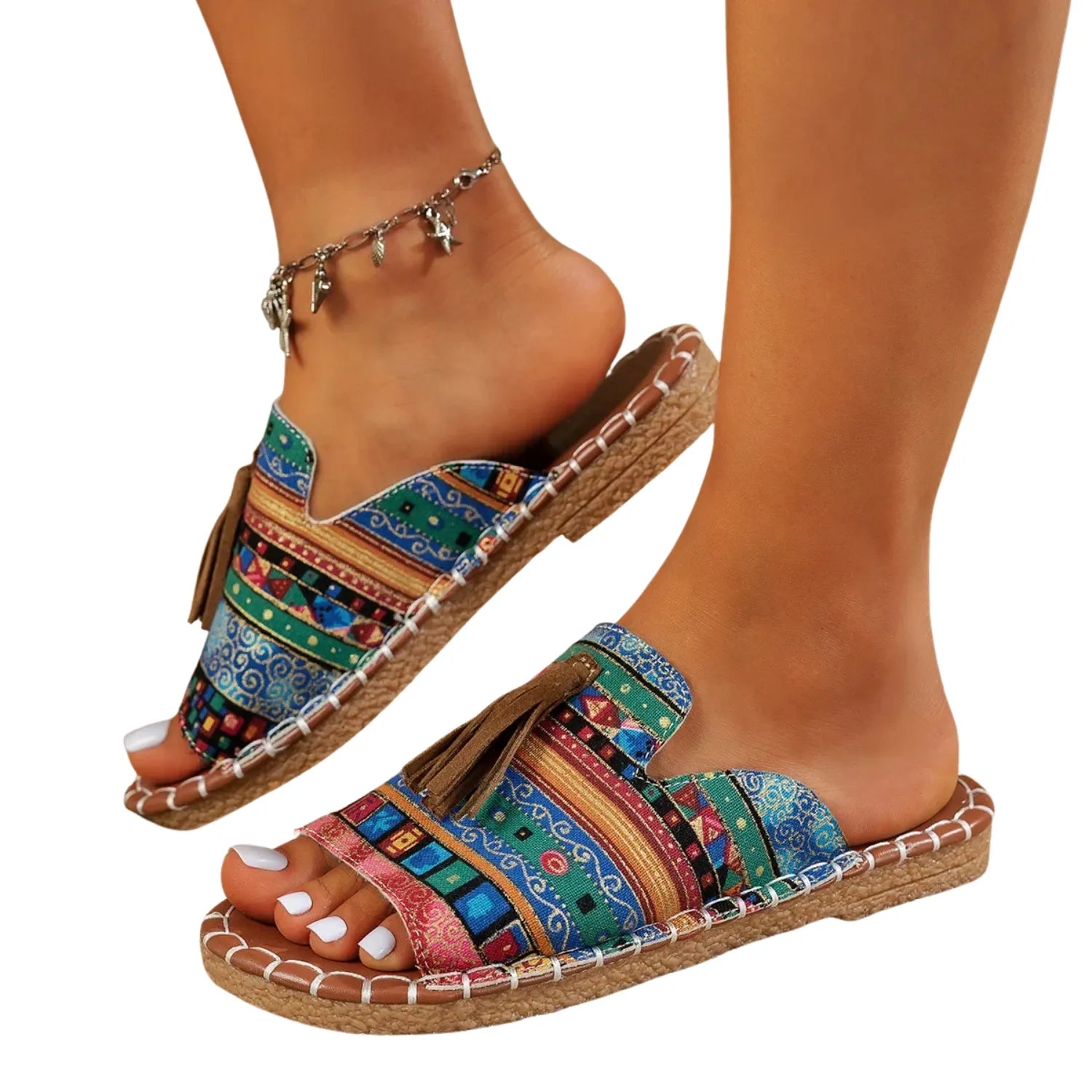 modelo calcando sandalia verde franja