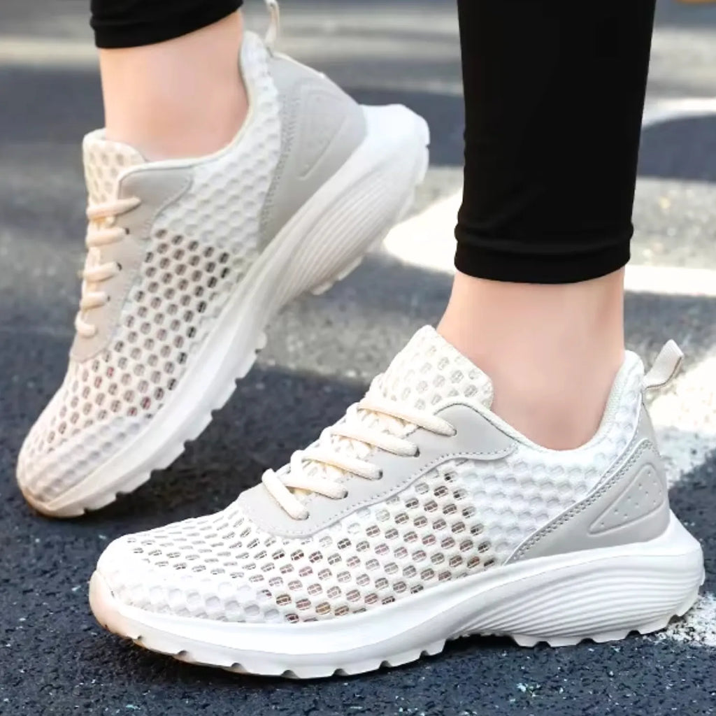 tênis feminino bege creme e de malha frescor presença