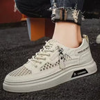 tênis masculino bege e de malha respirável confort