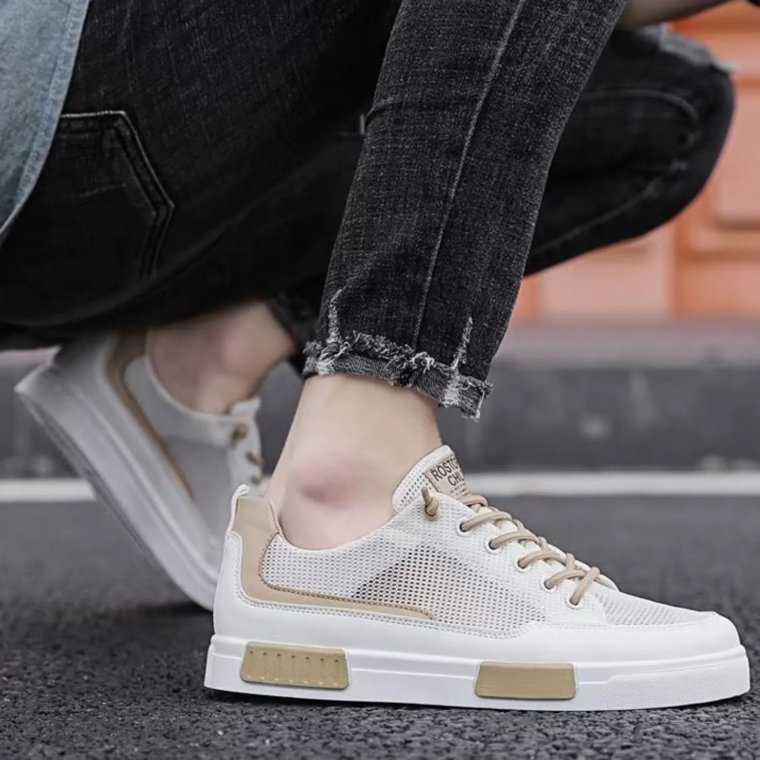 tenis-masculino-branco-e-bege-frecor